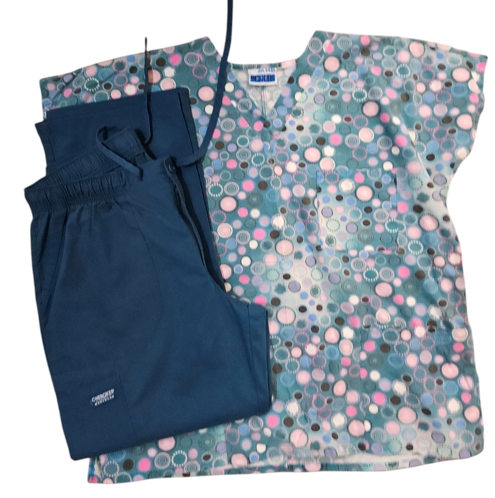 Circles Scrub Set